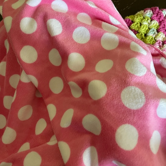 2/$15 Baby Girl Blanket Bundle (3) - Picture 6 of 13